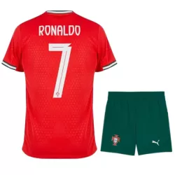 Conjunto Portugal Ronaldo 7 Niño Primera 2025 Conjunto Portugal Ronaldo 7 Niño Primera 2025