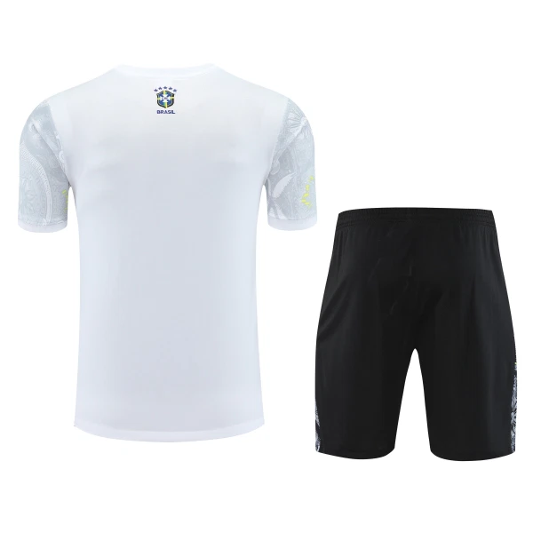 Conjunto Brasil Niño 24/25 Blanca - Especial