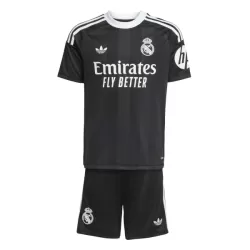 Conjunto Portero Real Madrid Niño 25/26 Negra Conjunto Portero Real Madrid Niño 25/26 Negra