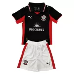 Conjunto Southampton Niño Tercera 25/26