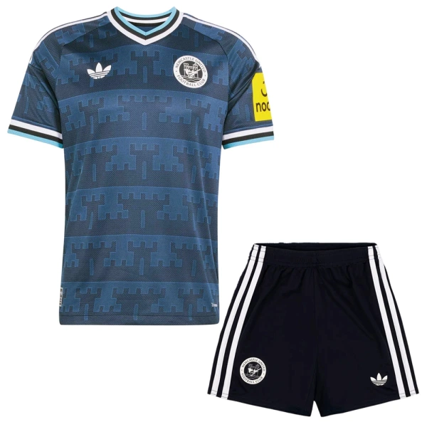 Conjunto Newcastle United Niño Segunda 26/27 Conjunto Newcastle United Niño Segunda 26/27