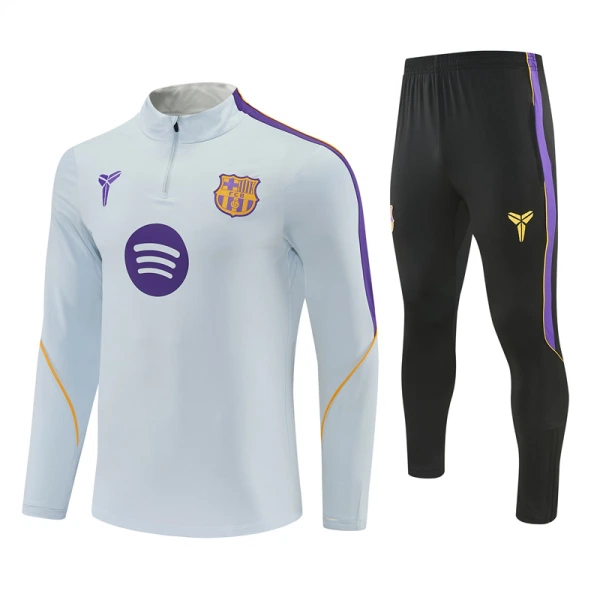 Barcelona Sudadera De Entrenamiento Hombre Cremallera Cuarto 26/27 Blanca Barcelona Sudadera De Entrenamiento Hombre Cremallera Cuarto 26/27 Blanca