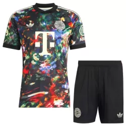 Conjunto FC Bayern de Múnich Oktoberfest Niño 26/27 Conjunto FC Bayern de Múnich Oktoberfest Niño 26/27