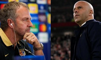 Un excelente entrenador puede llevar a un equipo paso a paso hacia el éxito Un excelente entrenador puede llevar a un equipo paso a paso hacia el éxito