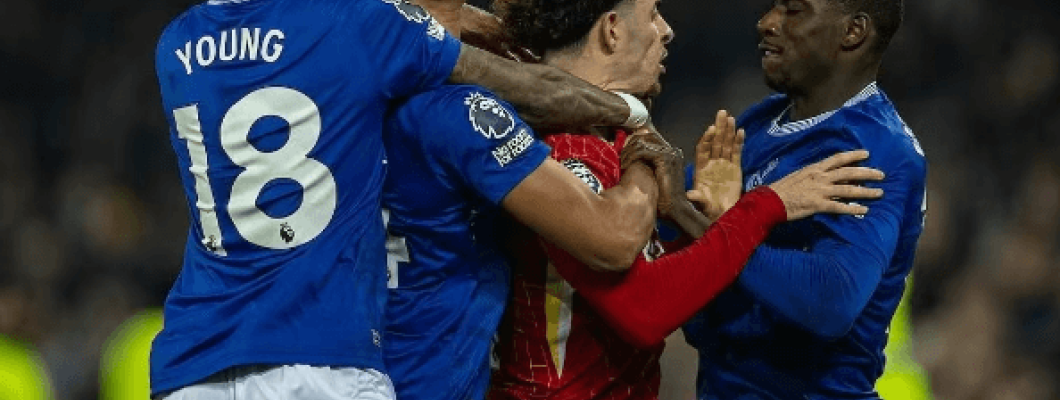 El Liverpool empató 2-2 con el Everton, el derbi estuvo lleno de conflicto y drama