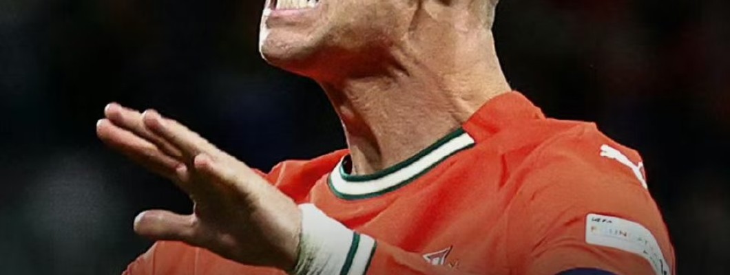 En las eliminatorias mundialistas, los veteranos se mantienen fuertes, mientras que los jóvenes avanzan con valentía. En las eliminatorias mundialistas, los veteranos se mantienen fuertes, mientras que los jóvenes avanzan con valentía.