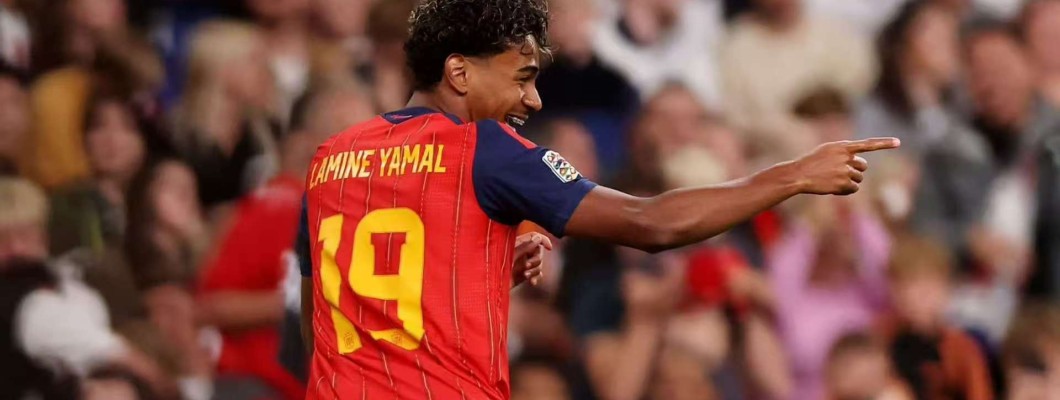 Wembley se tiñe de rojo y amarillo esta noche: España ha convertido la «invencibilidad» en un credo. Wembley se tiñe de rojo y amarillo esta noche: España ha convertido la «invencibilidad» en un credo.